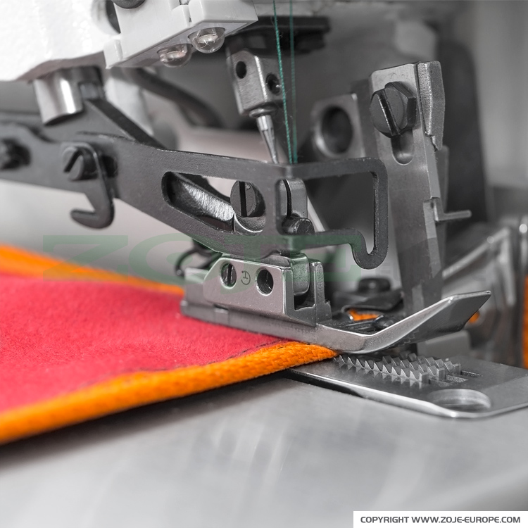 ZOJE ZJ893A-4-02x250-02 SET - 4-thread, mechatronic double chainstitch overlock machine with needles positioning - complete machine - 4 4-thread, mechatronic double chainstitch overlock machine with needles positioning - complete machine