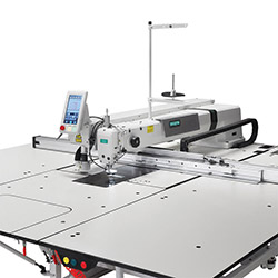 Pattern sewing machine for very big elements, with laser for cutting in every direction with large rotary hook