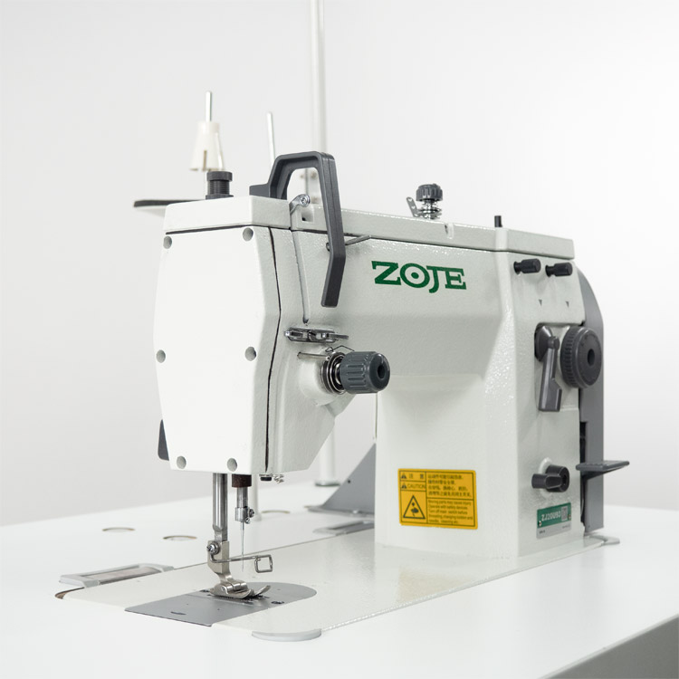 Zigzag machine with energy-saving AC Servo motor - complete sewing machine